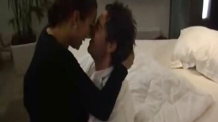 13 büyük memeli Kızıl tavşan azeri anal seks